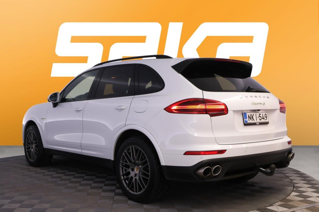 PORSCHE Cayenne 2017