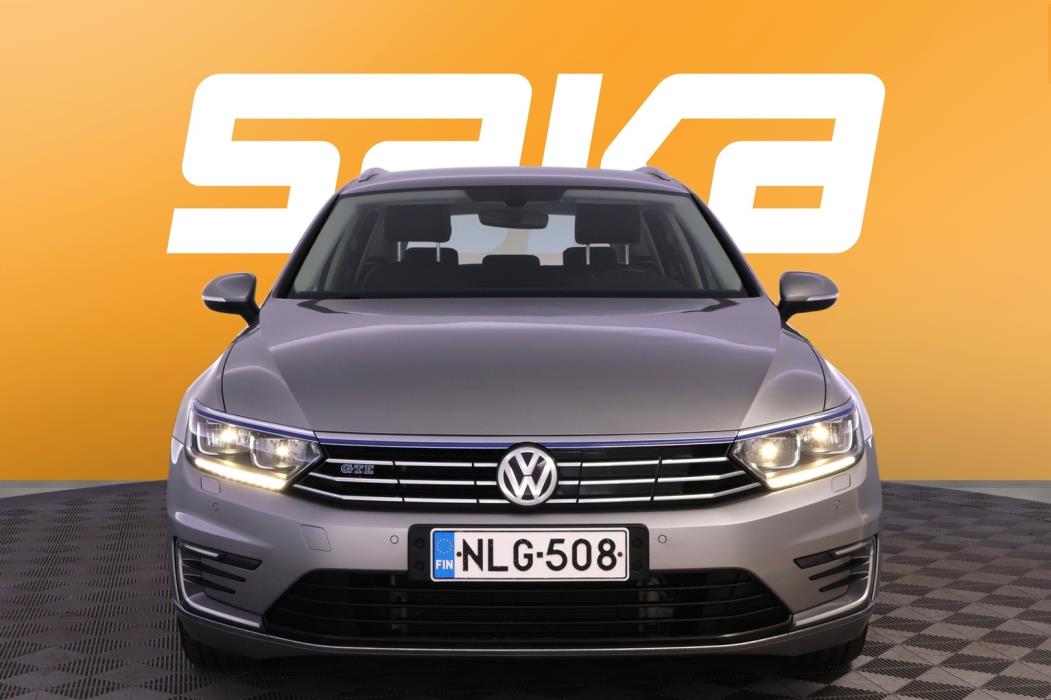 VOLKSWAGEN Passat 2016