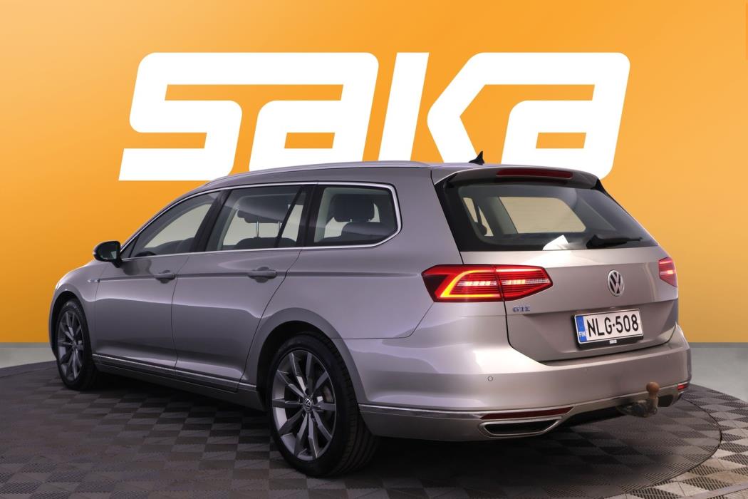 VOLKSWAGEN Passat 2016