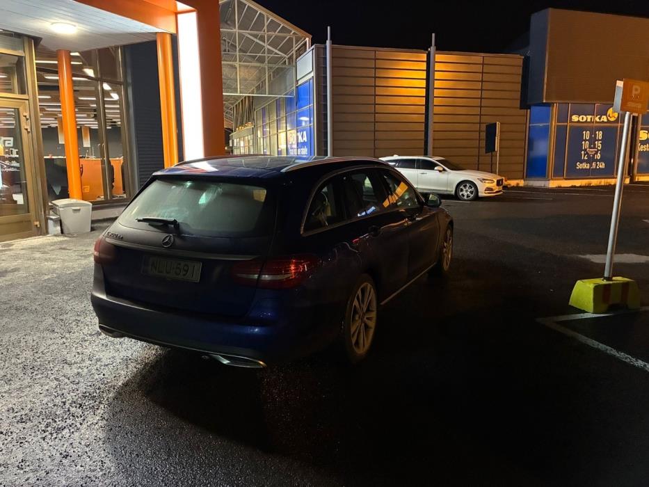 MERCEDES-BENZ C 2020