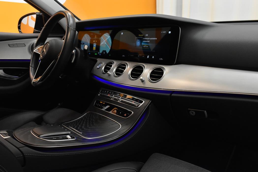 MERCEDES-BENZ E 2021