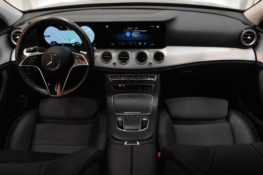 MERCEDES-BENZ E 2021