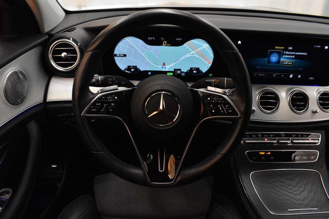 MERCEDES-BENZ E 2021