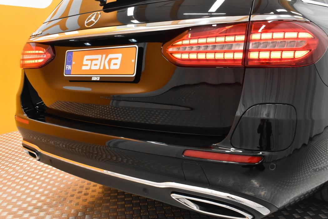 MERCEDES-BENZ E 2021