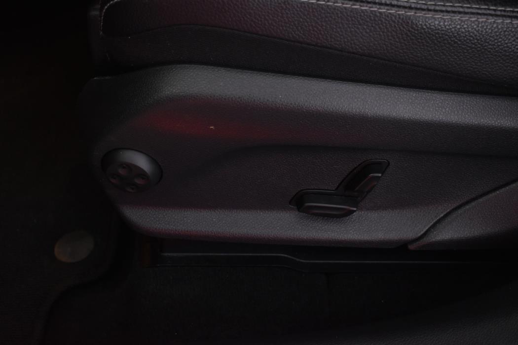 MERCEDES-BENZ GLC 2016