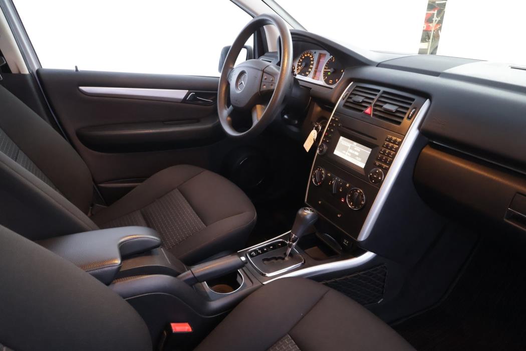 MERCEDES-BENZ B 2008