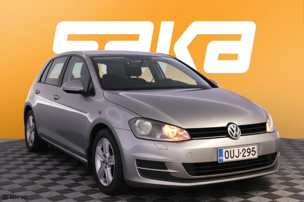 VOLKSWAGEN Golf 2014