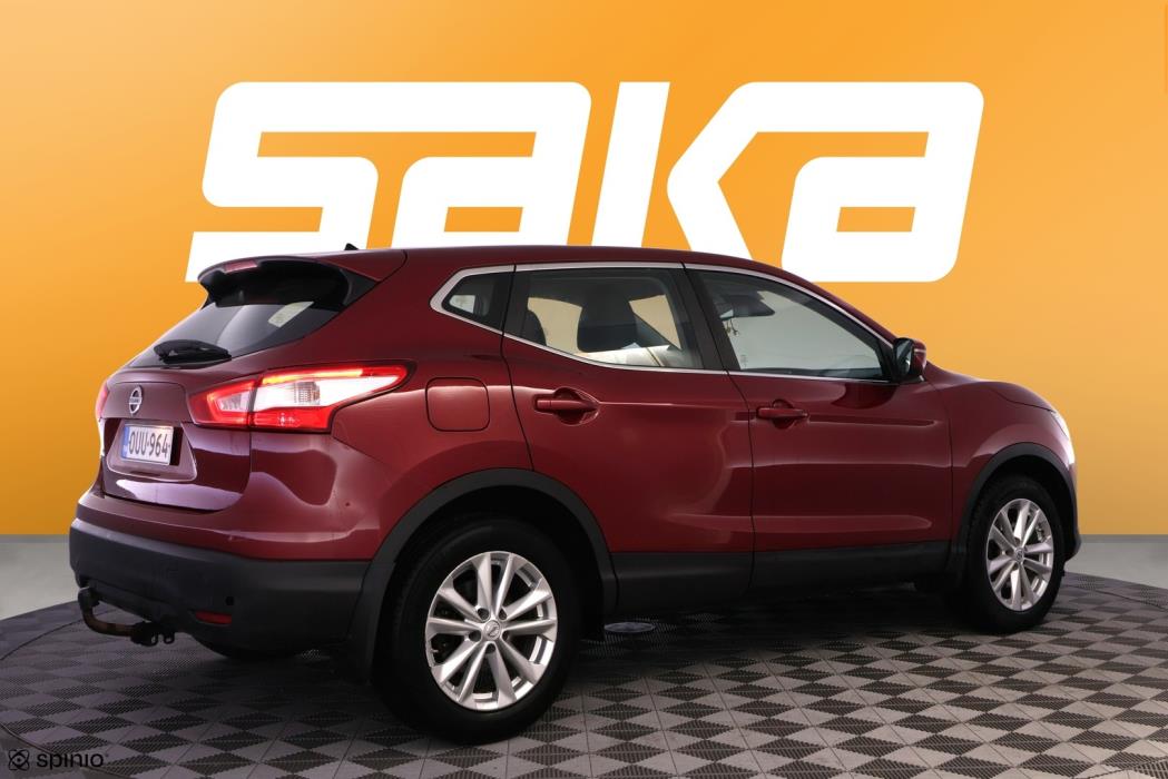 NISSAN Qashqai 2015