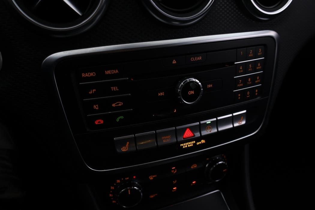 MERCEDES-BENZ A 2018