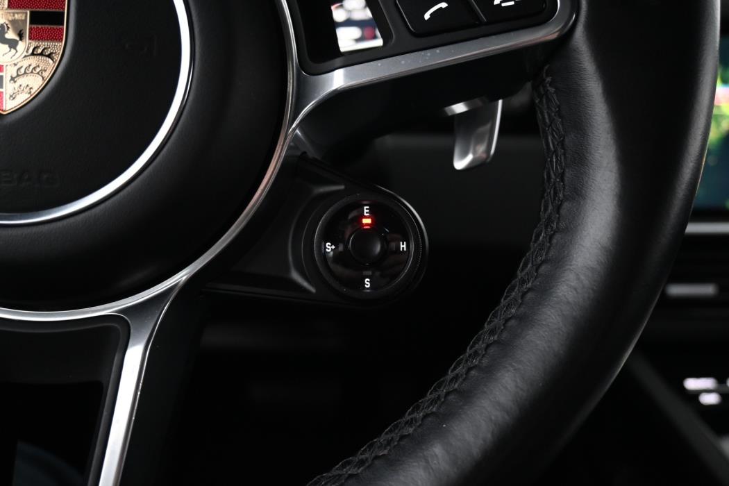 PORSCHE Cayenne 2020