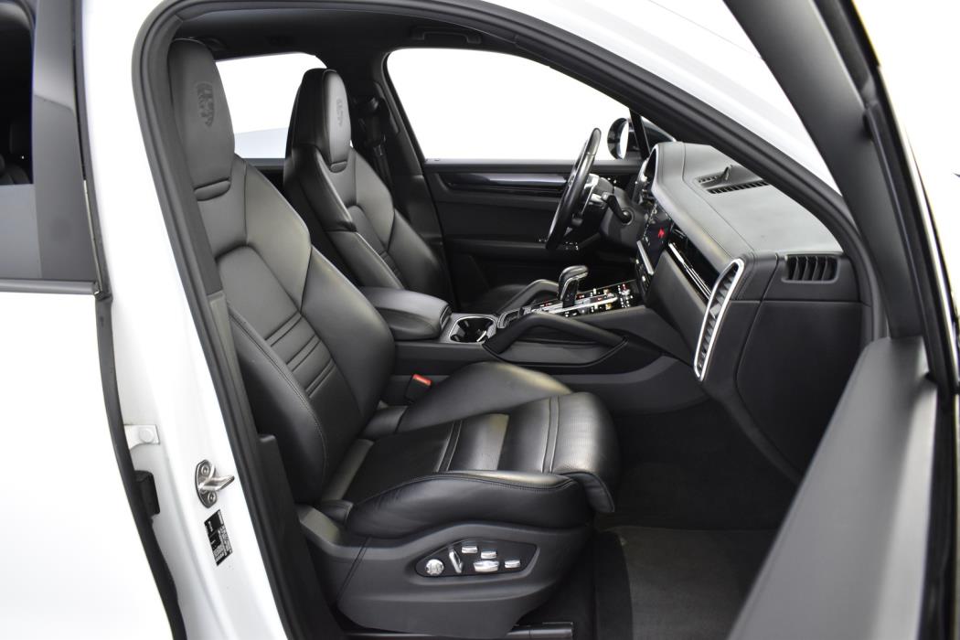 PORSCHE Cayenne 2020