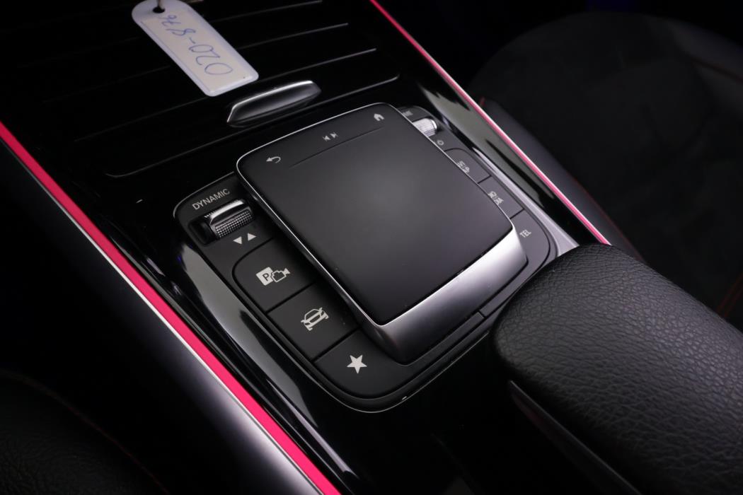 MERCEDES-BENZ EQB 2022