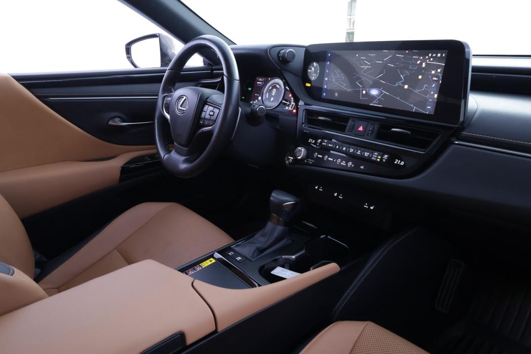 LEXUS ES 2023
