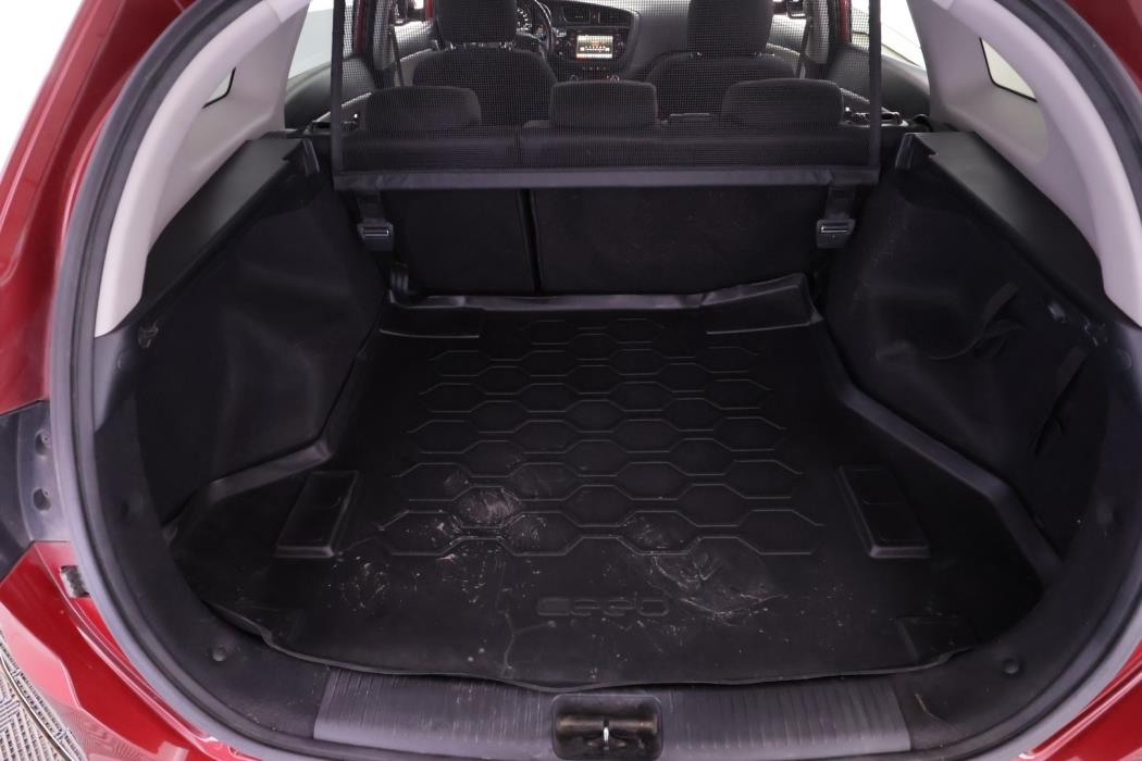 KIA cee'd 2013