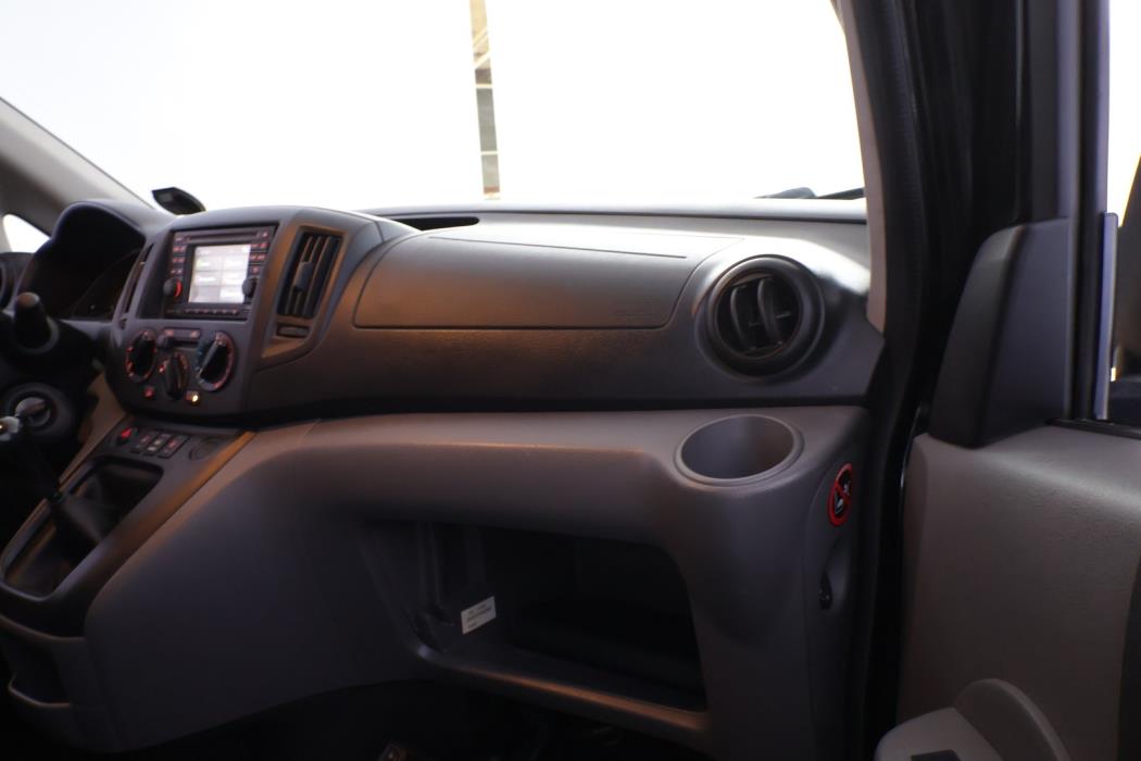 NISSAN NV200 2014
