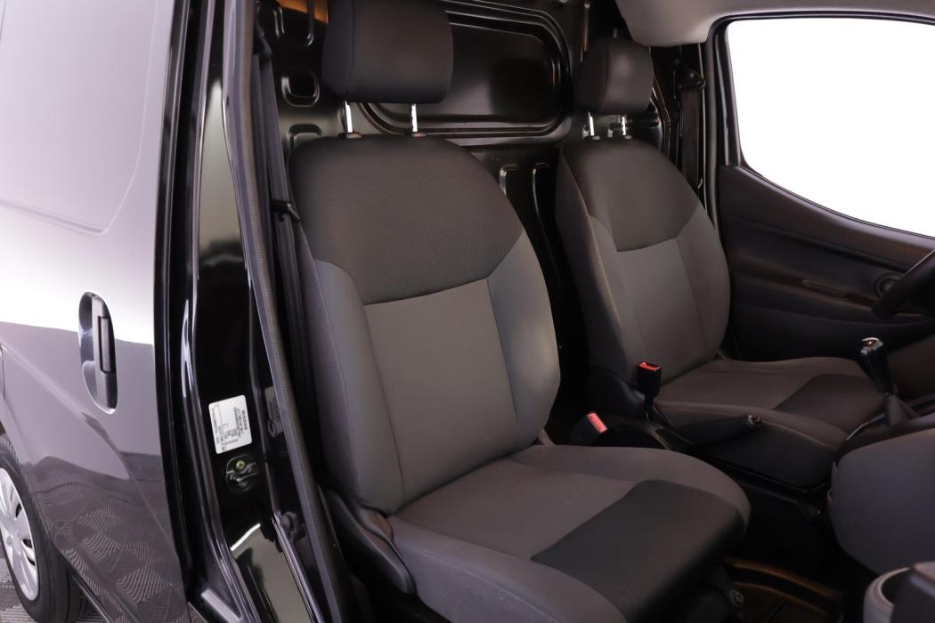 NISSAN NV200 2014