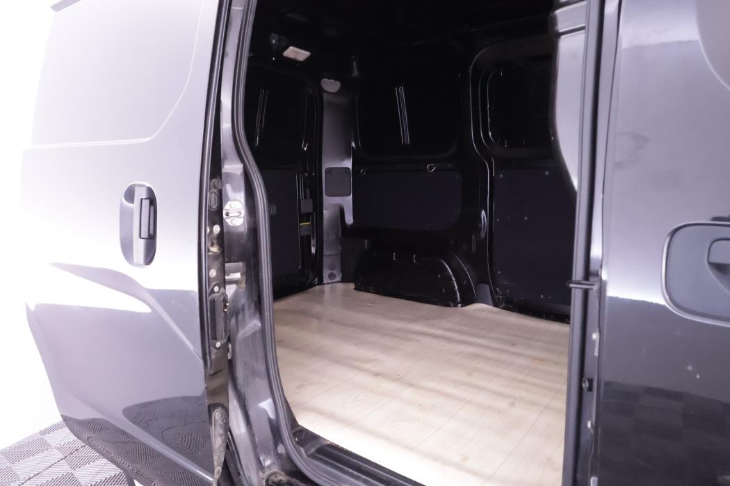 NISSAN NV200 2014