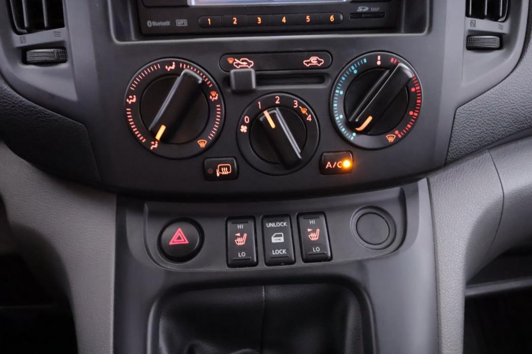 NISSAN NV200 2014