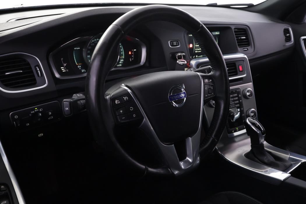 VOLVO V60 Cross Country 2016