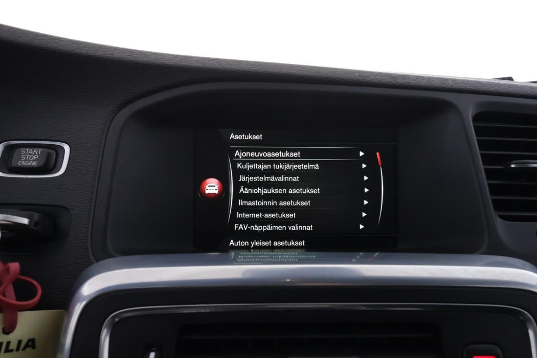VOLVO V60 Cross Country 2016