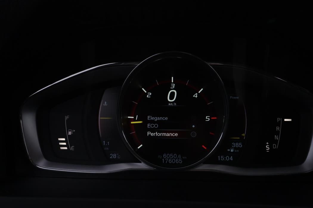 VOLVO V60 Cross Country 2016