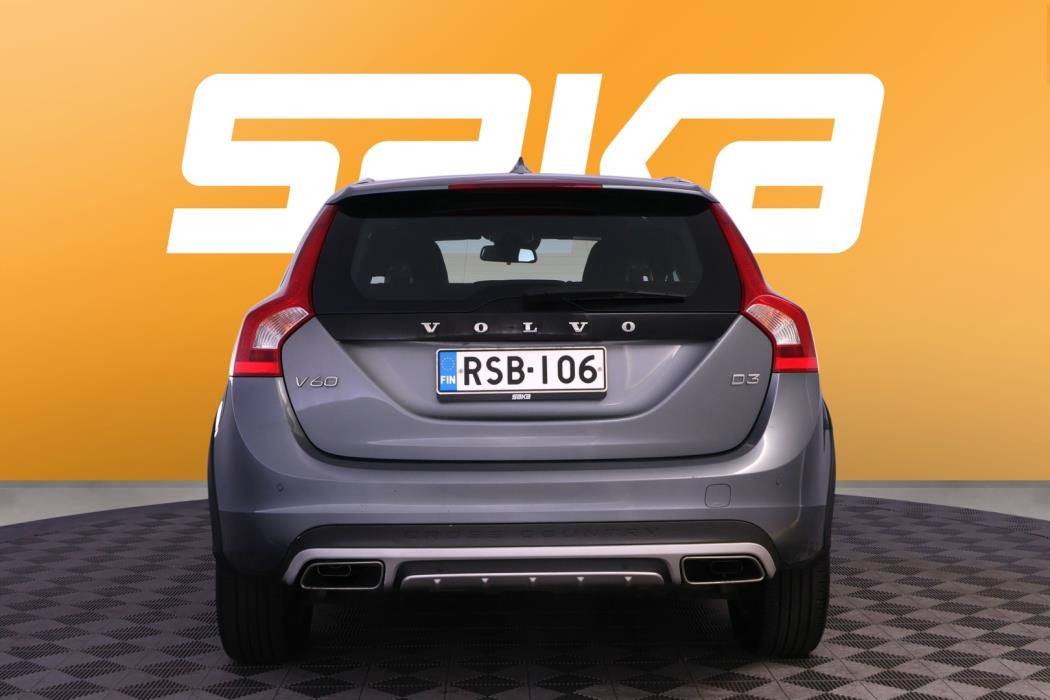 VOLVO V60 Cross Country 2016