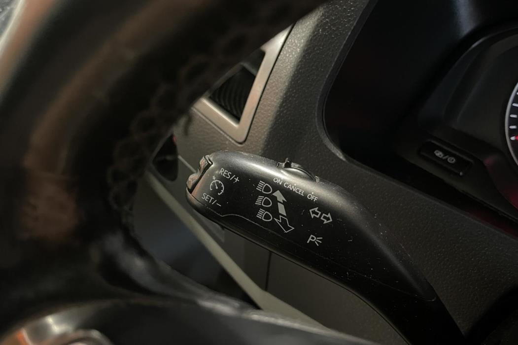 VOLKSWAGEN Transporter 2015