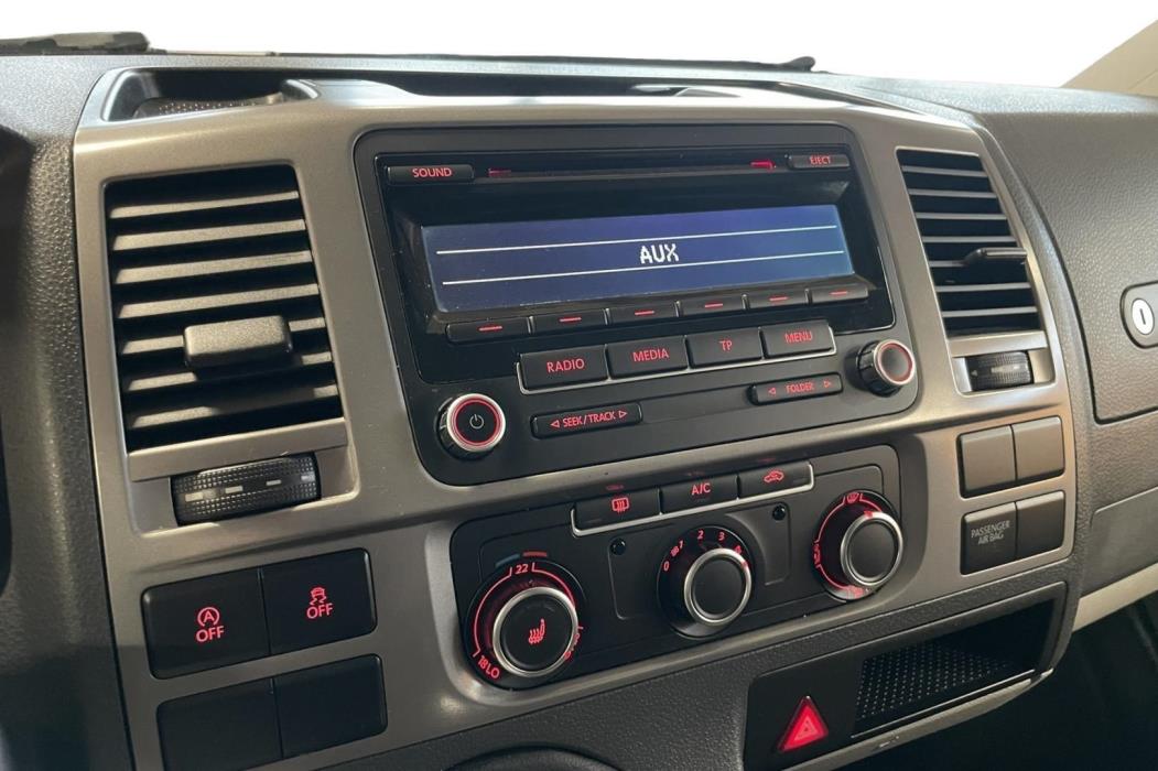 VOLKSWAGEN Transporter 2015