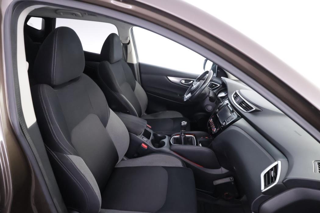 NISSAN Qashqai 2018