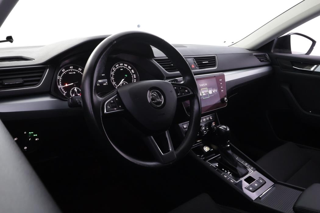 SKODA Superb 2019