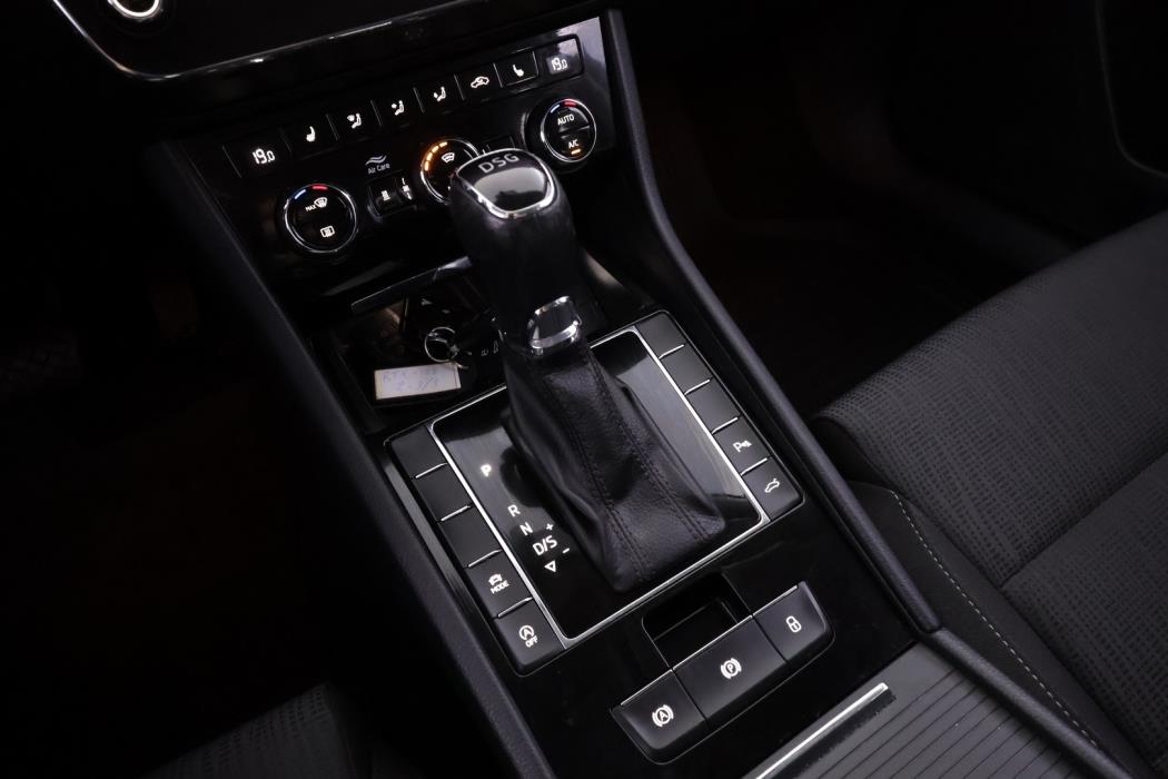 SKODA Superb 2019