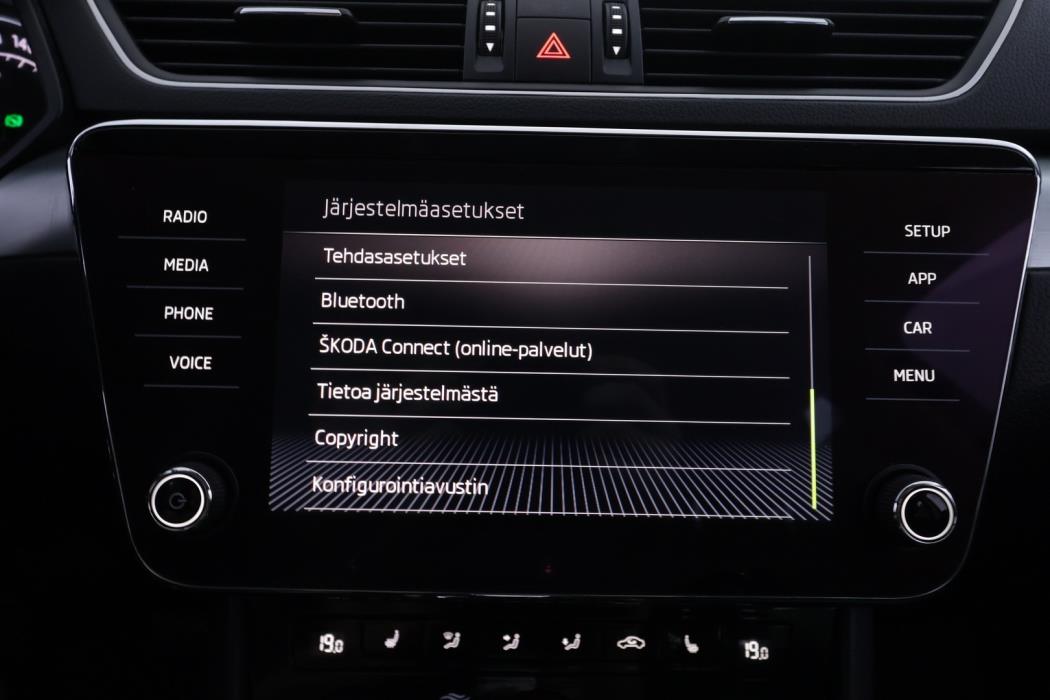 SKODA Superb 2019