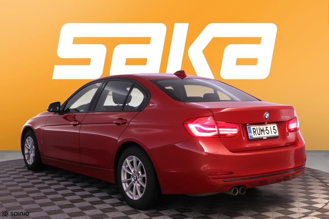 BMW 330 2017