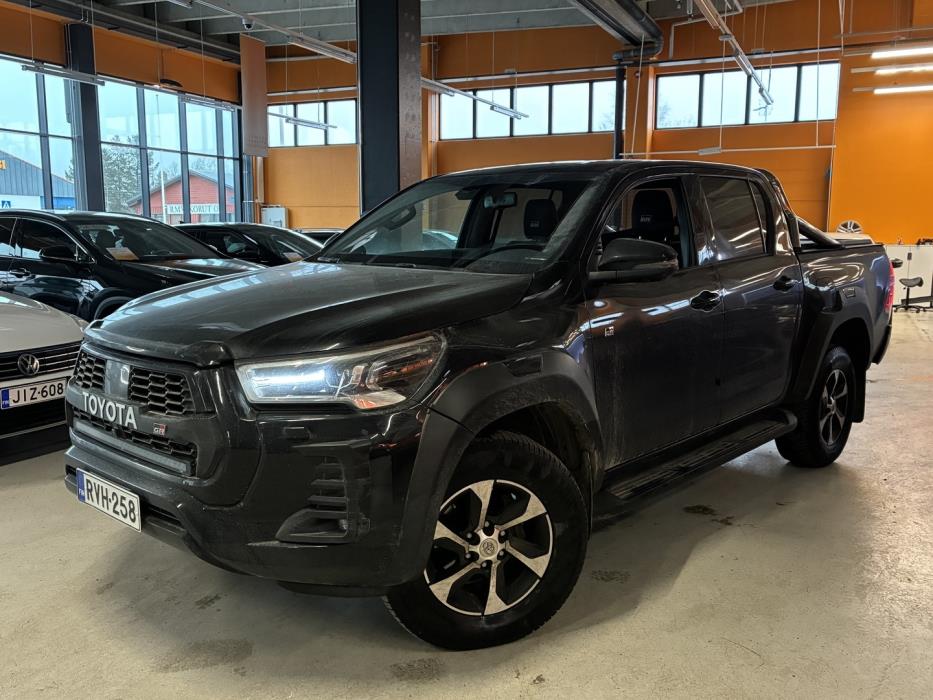 TOYOTA Hilux 2024