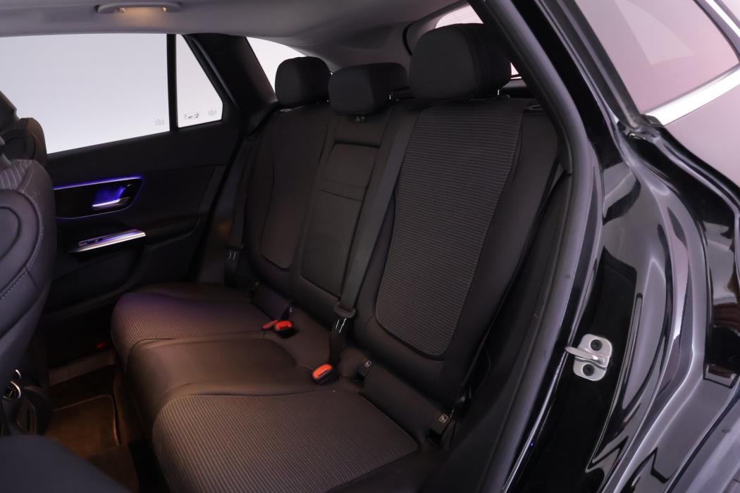 MERCEDES-BENZ GLC 2023