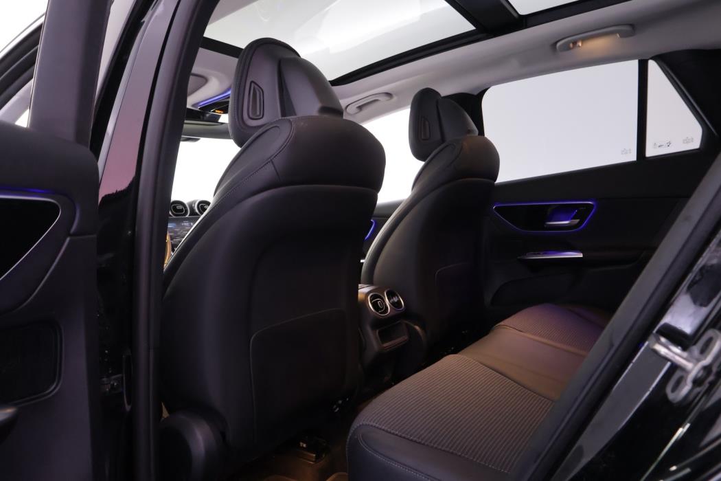 MERCEDES-BENZ GLC 2023