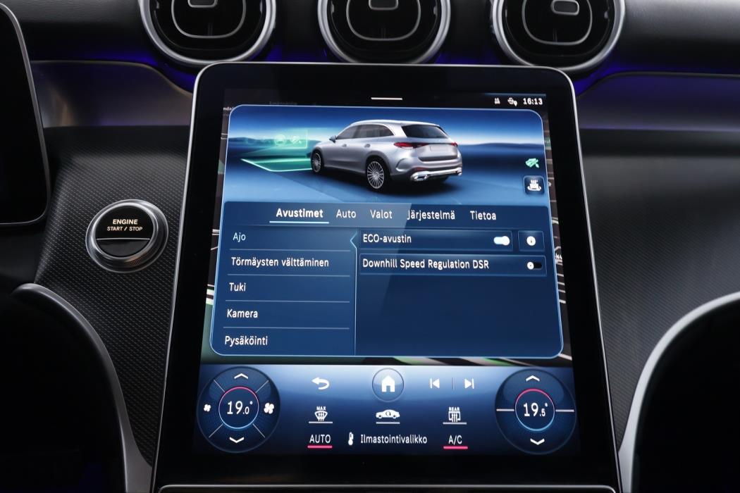 MERCEDES-BENZ GLC 2023