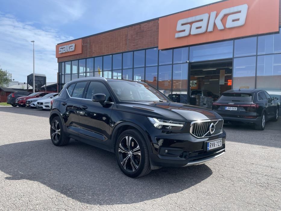 VOLVO XC40 2021