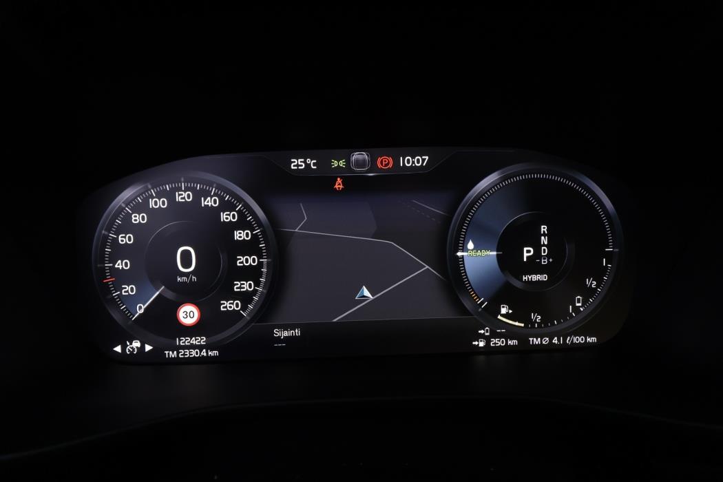 VOLVO XC40 2021