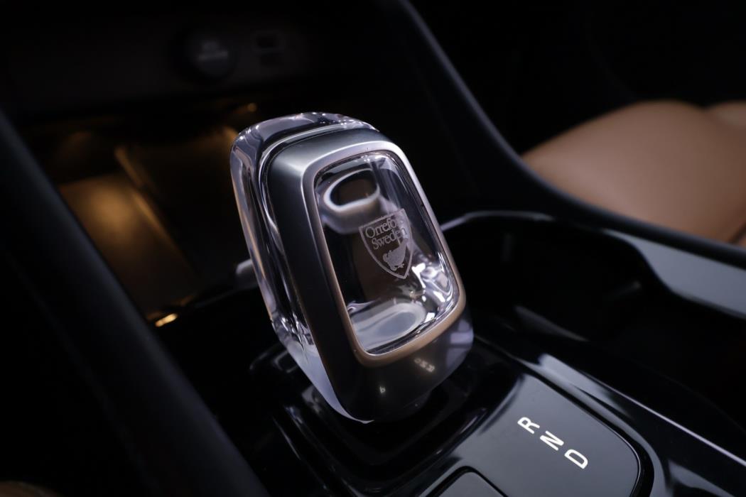 VOLVO XC40 2021