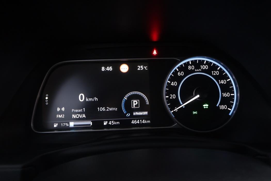 NISSAN LEAF 2022