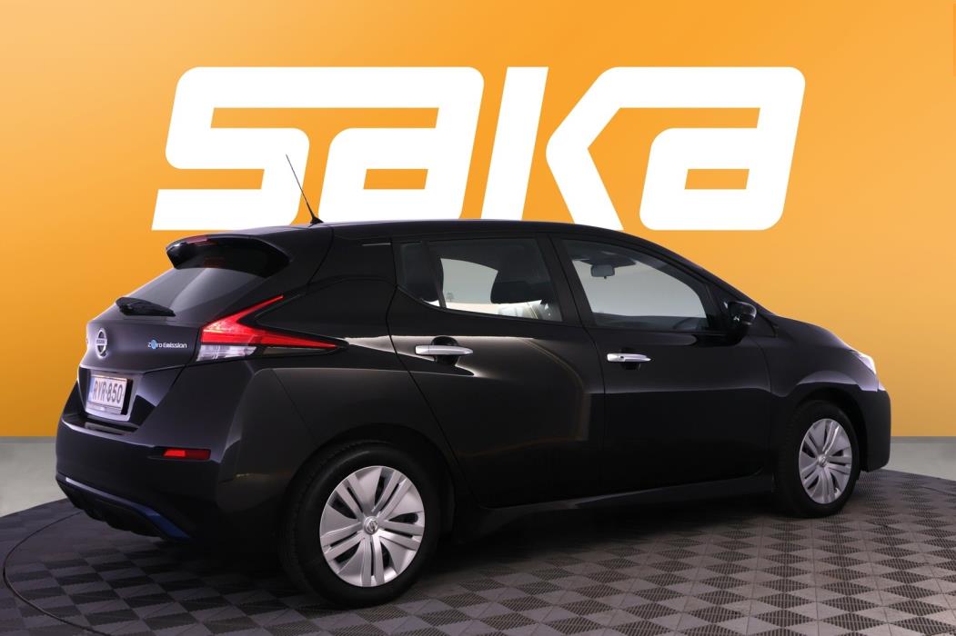 NISSAN LEAF 2022