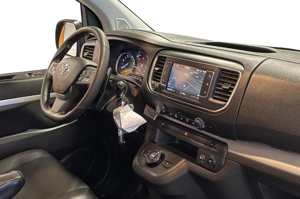 TOYOTA Proace Verso 2024