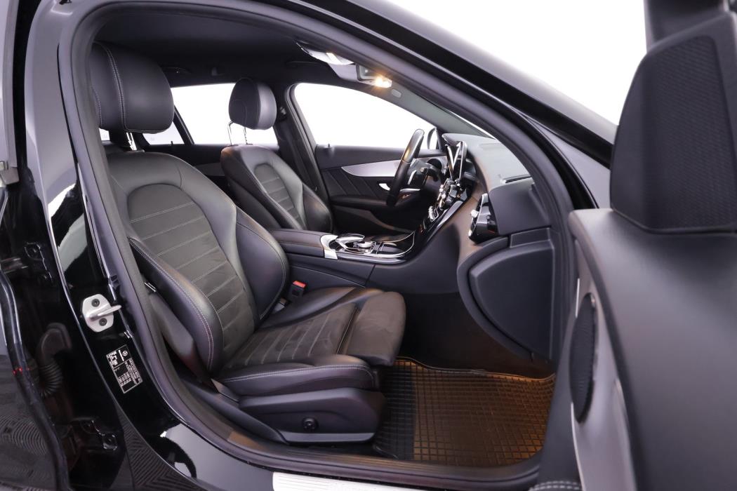MERCEDES-BENZ C 2021