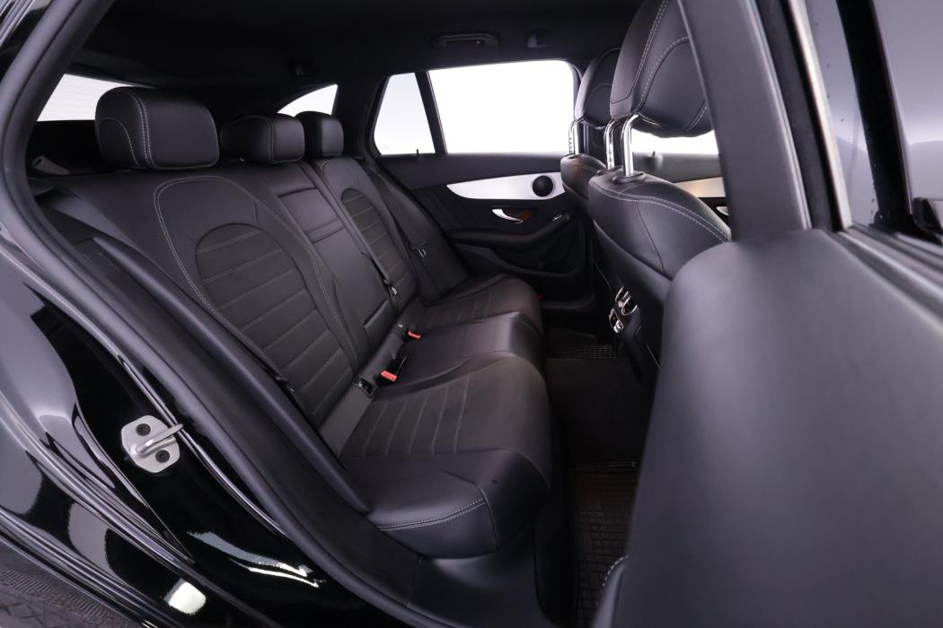 MERCEDES-BENZ C 2021