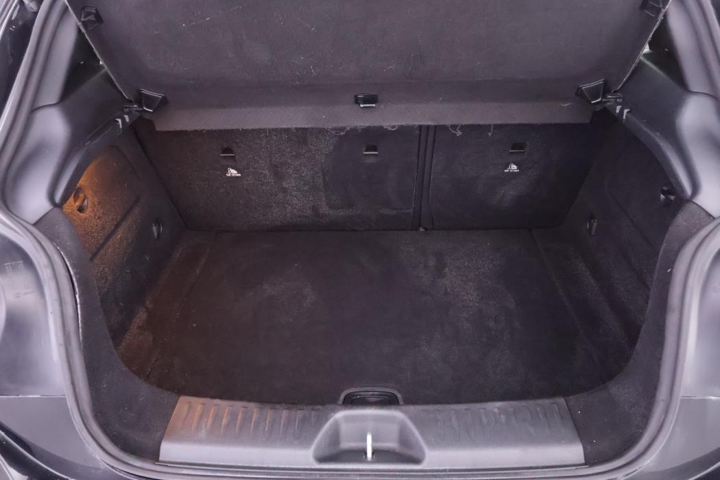 MERCEDES-BENZ A 2013