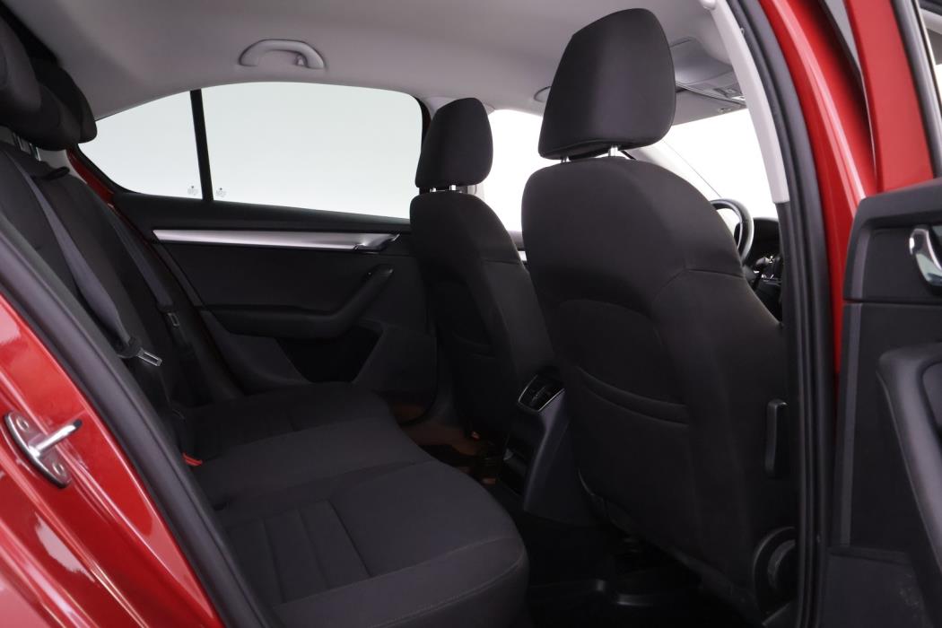 SKODA Octavia 2014