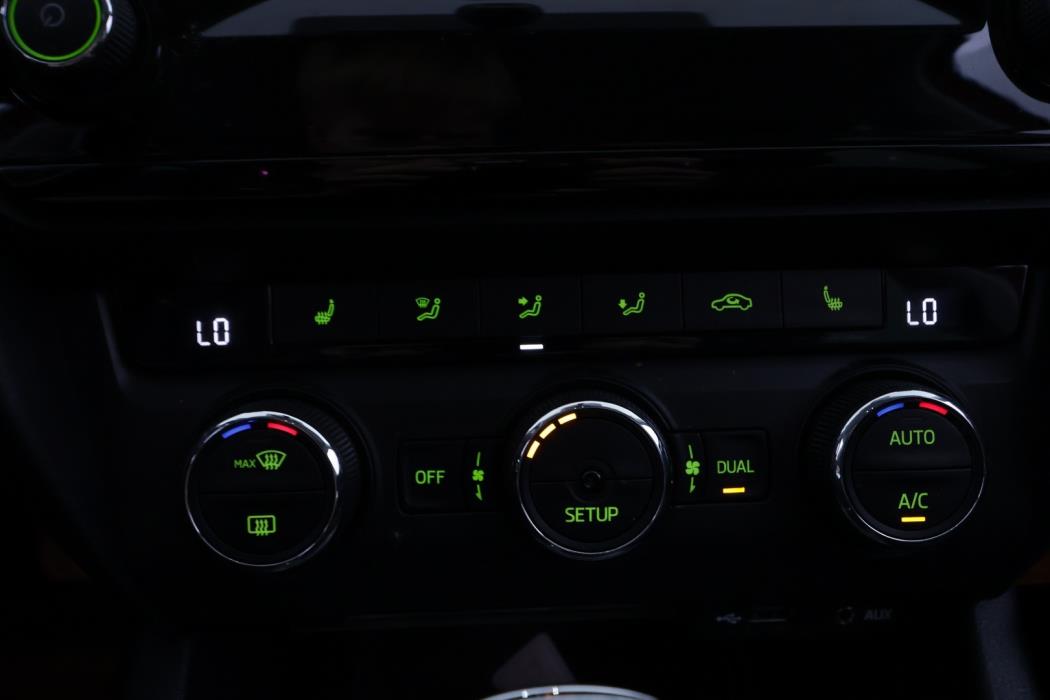 SKODA Octavia 2014