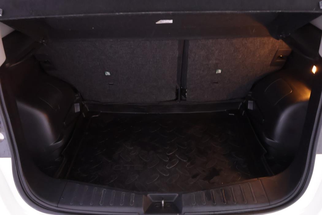 NISSAN Note 2016