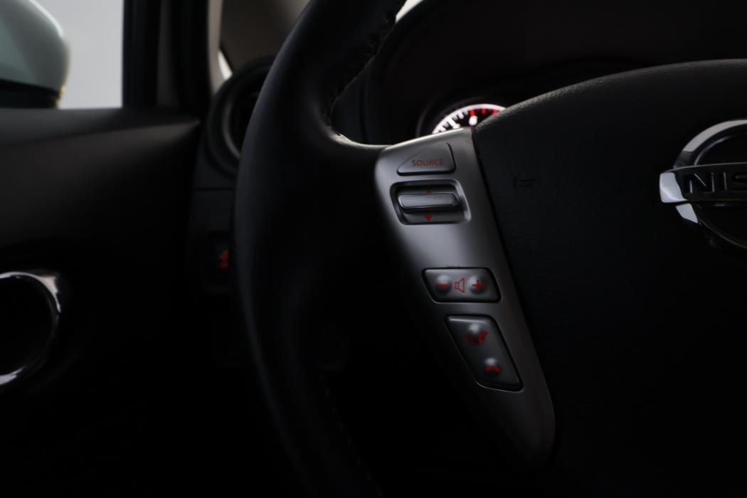 NISSAN Note 2016